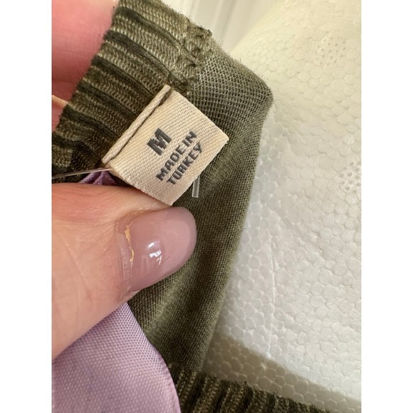 Francesca's green star top‎ short sleeve with see through stars medium - Picture 3 of 4